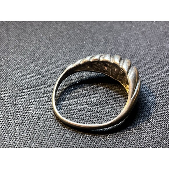 925 Silver Ribbed Design Ring - Picture 4 of 5